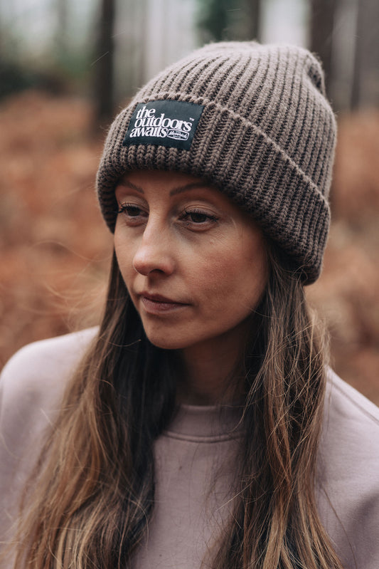 Maverick Ribbed Knit Beanie - Walnut