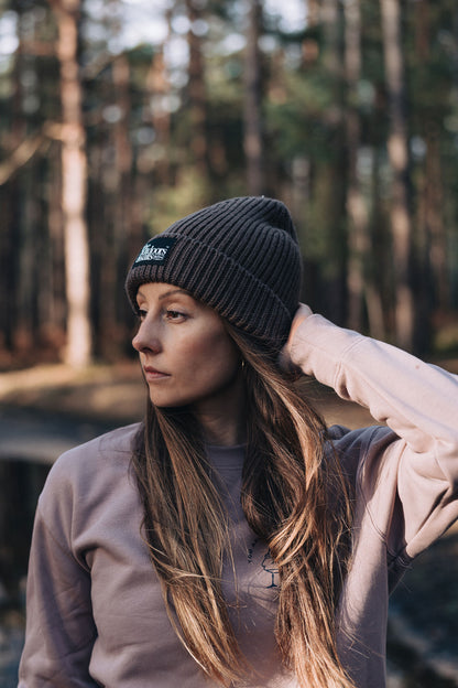 Maverick Ribbed Knit Beanie - Walnut